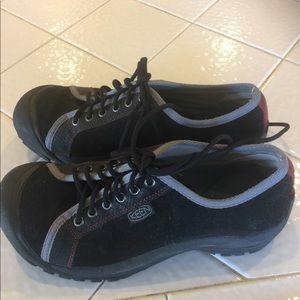 Ladies Keen shoes